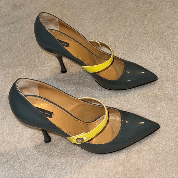 Marc Jacobs Mary Jane Pumps - Picture 4 of 8